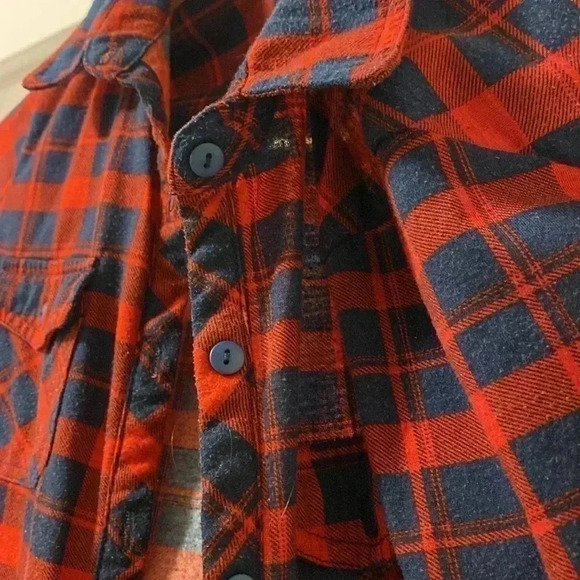Forever 21 Red Flannel  Size Small button up shirt - Picture 6 of 8
